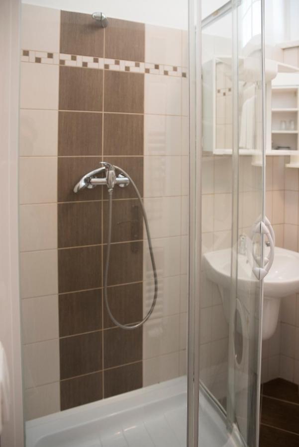 Classic Apartmany ชีเนตส์ ภายนอก รูปภาพ
