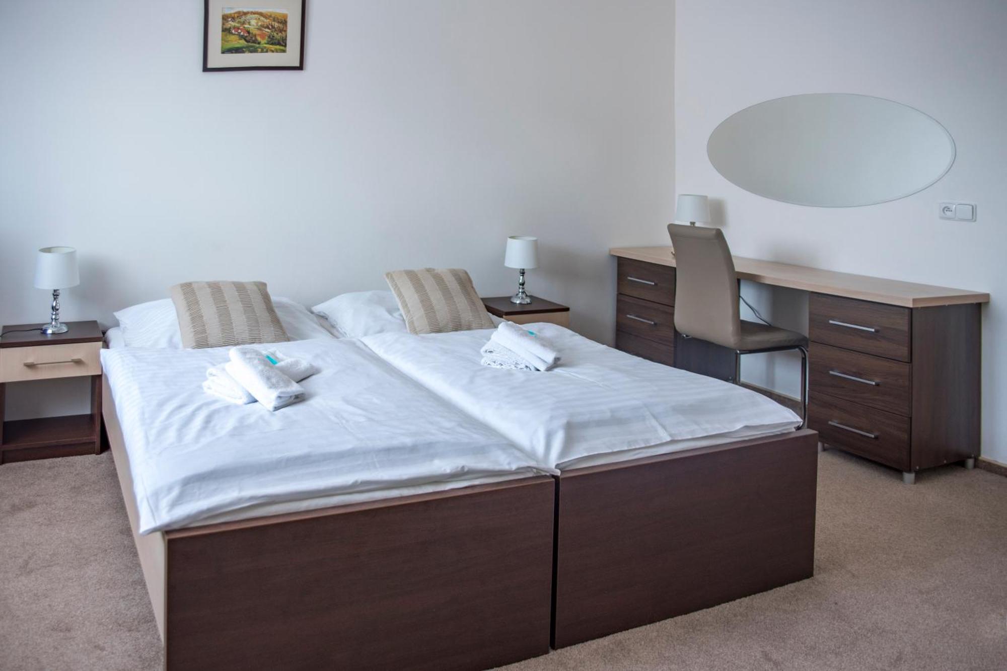 Classic Apartmany ชีเนตส์ ภายนอก รูปภาพ